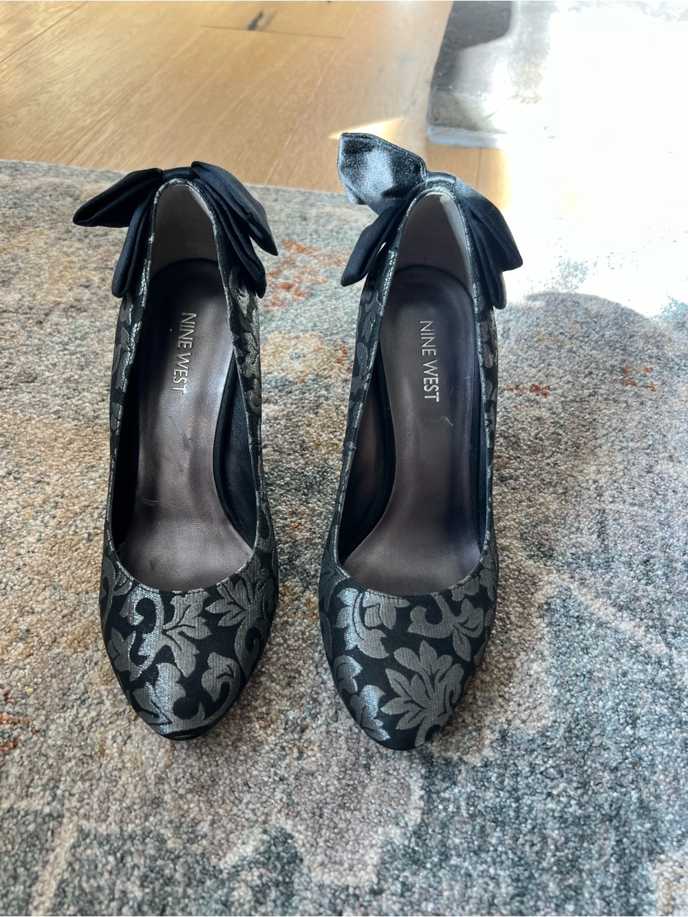 Nine West Black and Silver Floral Bow Pumps